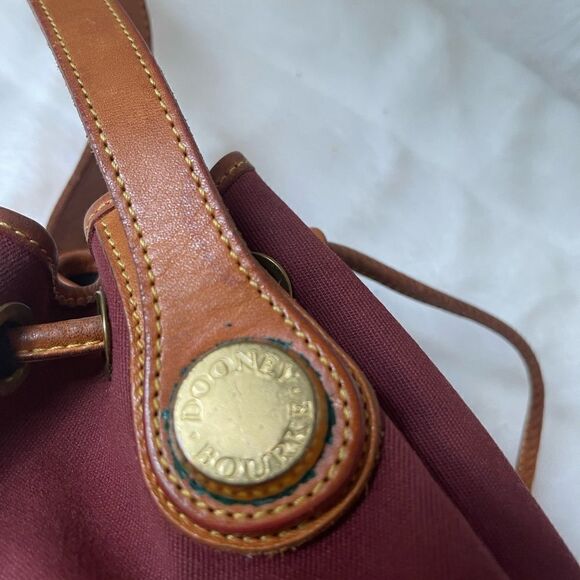 Vintage Dooney&Bourke.Burgundy canvas with brown leather drawstring buck… - Picture 13 of 16